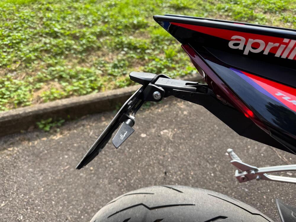Aprilia Tuono 660 Factory (2022 - 24) (4)