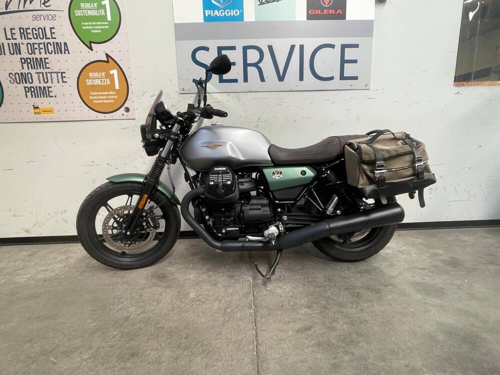 Moto Guzzi V7 Stone Centenario (2021 - 22) (2)