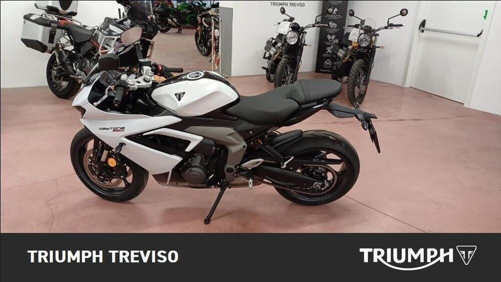 Triumph Daytona 660 (2024 - 26) (2)