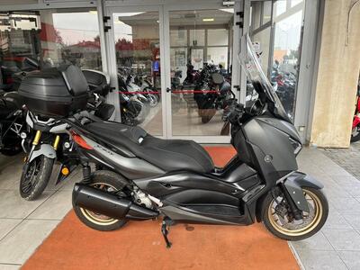Yamaha X-Max 300 Tech Max (2020) usata