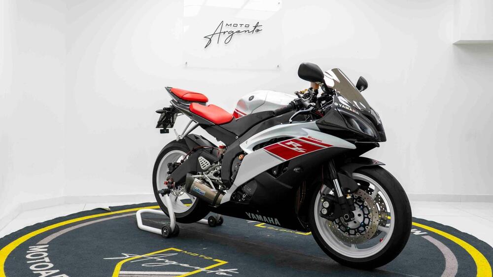 Yamaha YZF R6 (2008 - 09) (9)