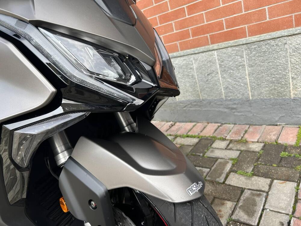 Kymco AK 550 Premium (2023 - 25) (4)