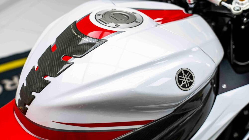 Yamaha YZF R6 (2008 - 09) (12)