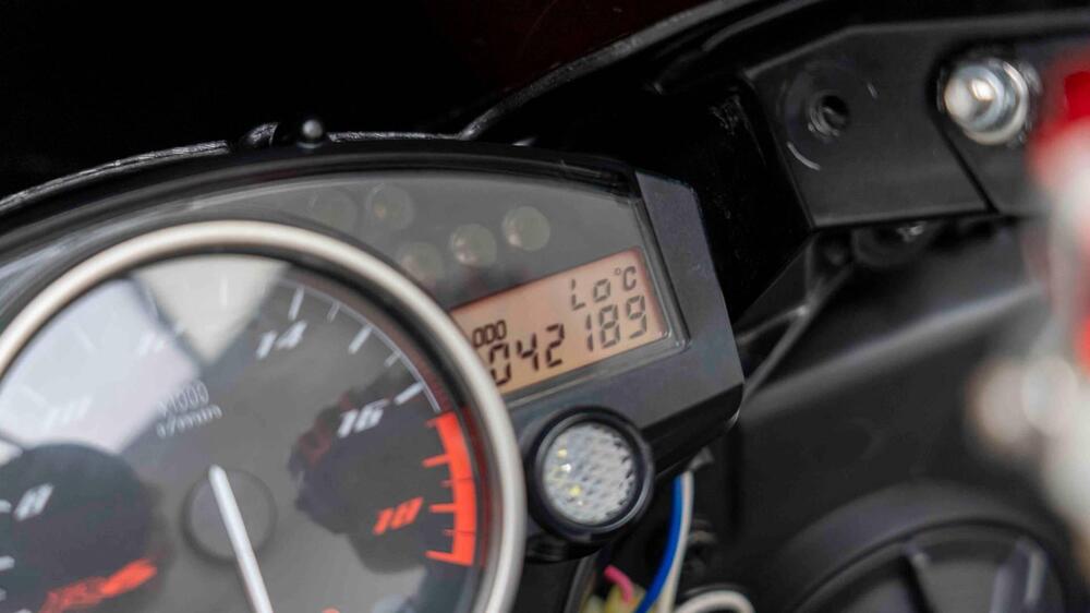 Yamaha YZF R6 (2008 - 09) (20)