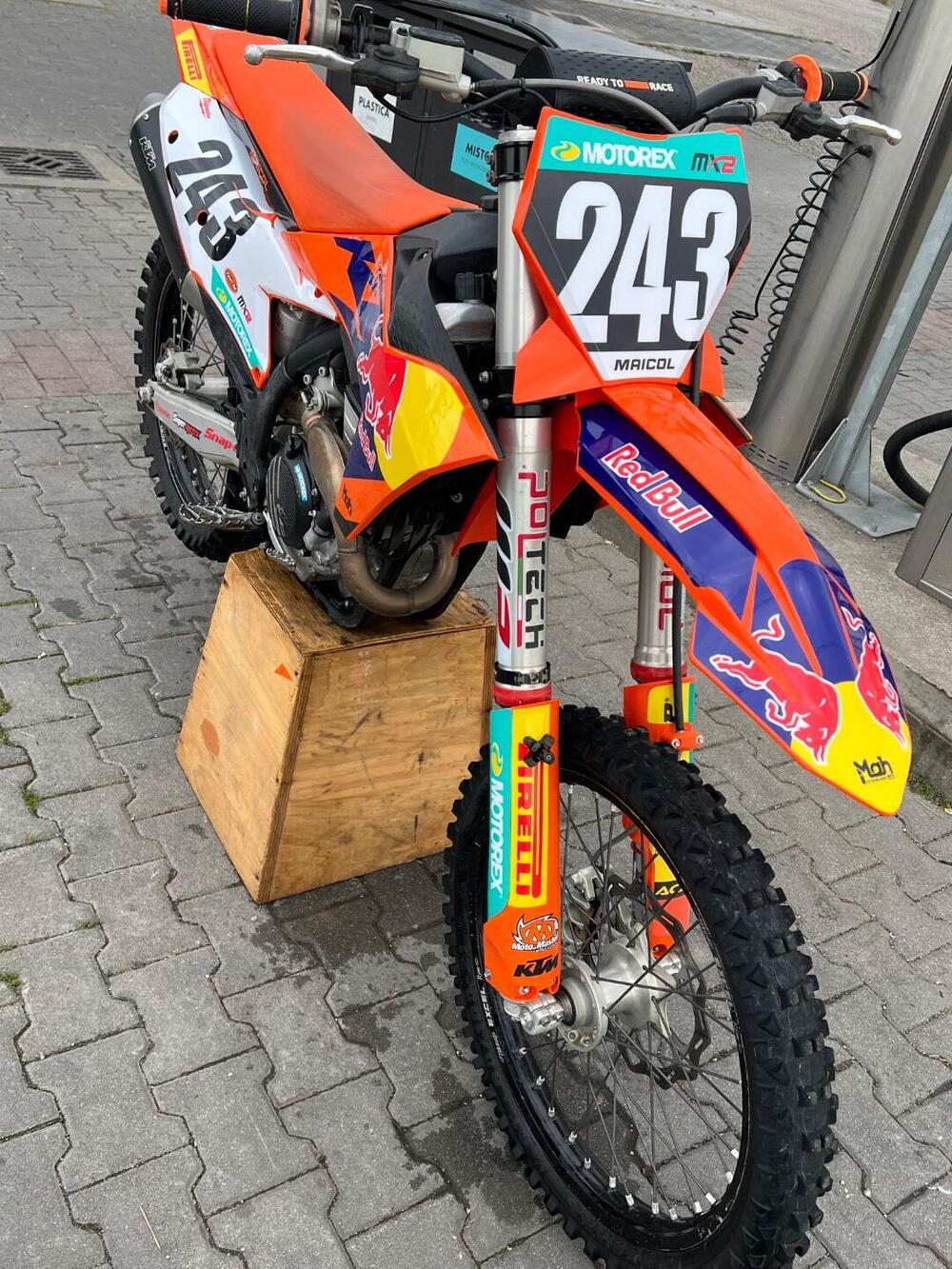 KTM 250 SX-F (2023) (2)