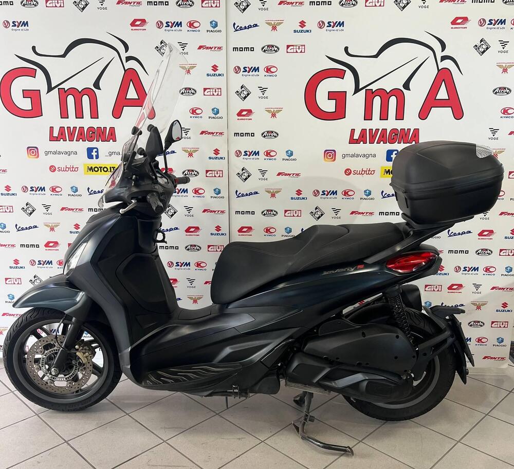 Piaggio Beverly 300 S ABS-ASR (2021 - 25) (2)