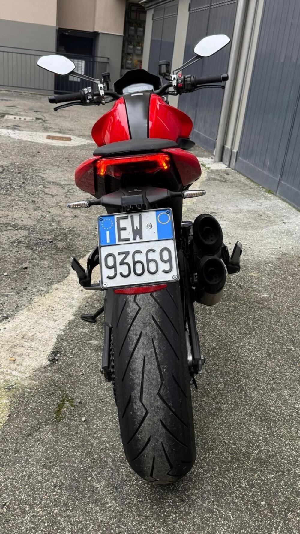 Ducati Monster 937 + (2021 - 25) (5)