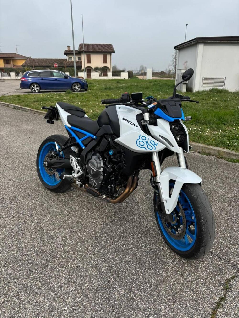 Suzuki GSX-8S (2023 - 24) (2)