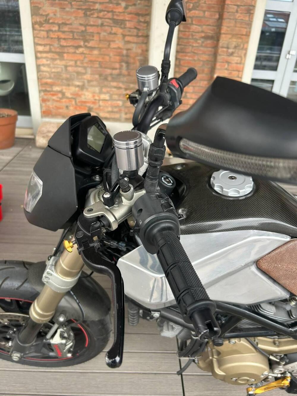 Ducati Hypermotard 1100 S (2007 - 09) (8)