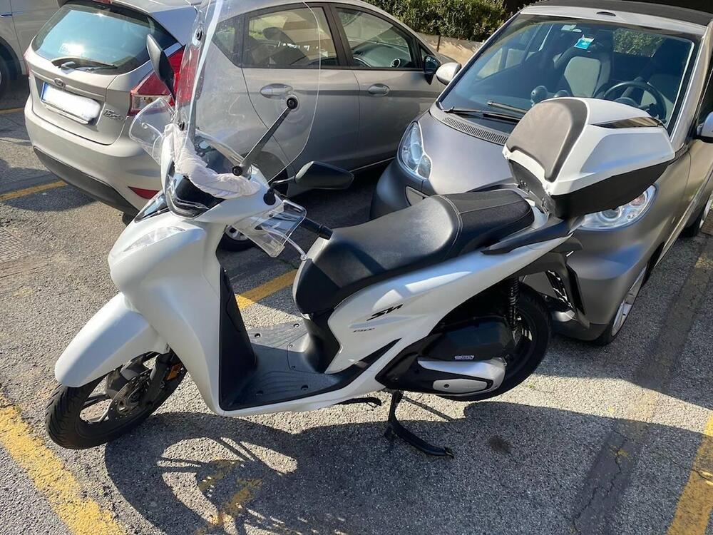 Honda SH 150i (2024 - 25) (3)