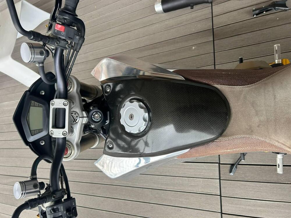 Ducati Hypermotard 1100 S (2007 - 09) (9)