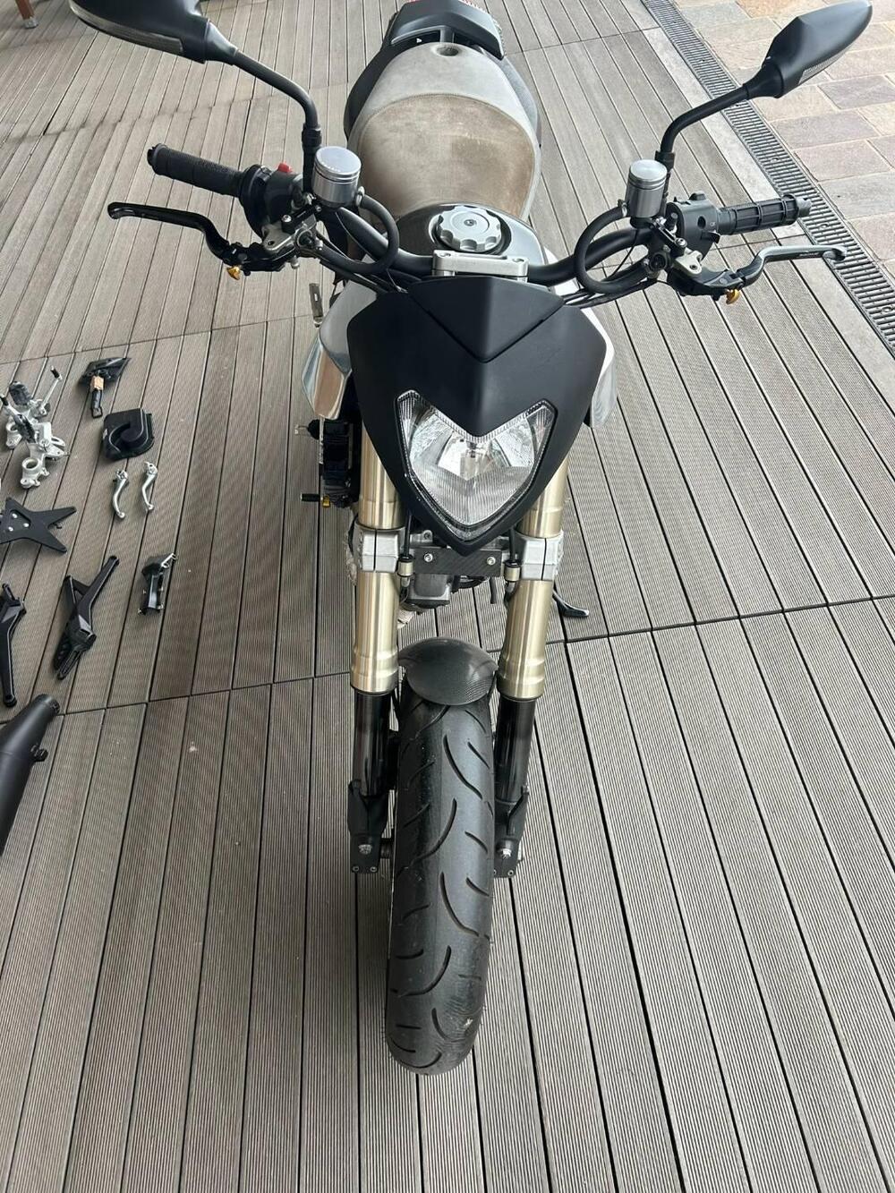 Ducati Hypermotard 1100 S (2007 - 09) (10)