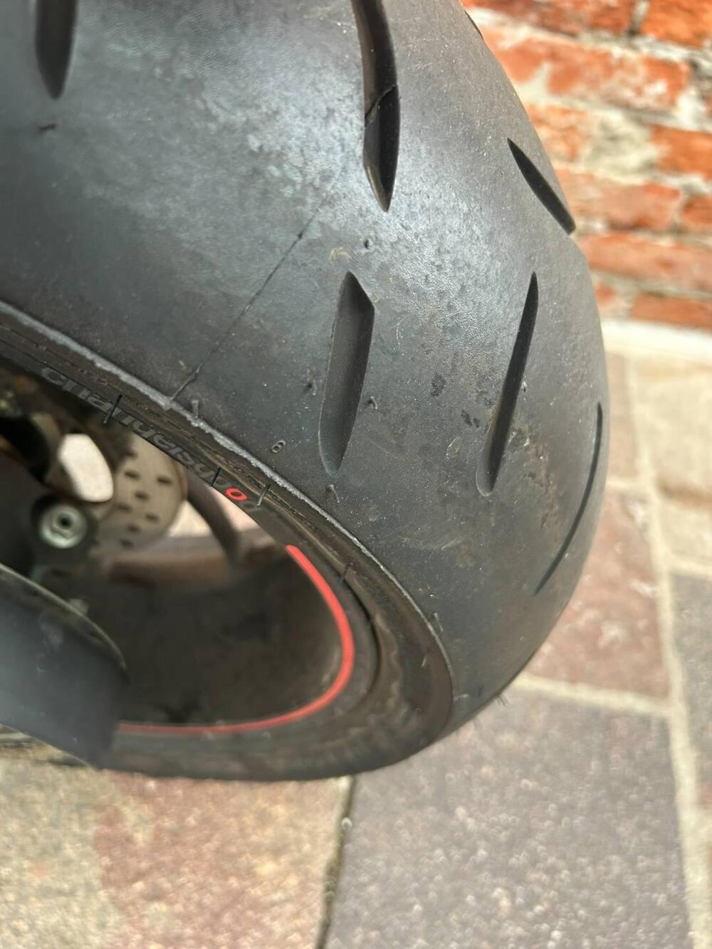 Ducati Hypermotard 1100 S (2007 - 09) (13)