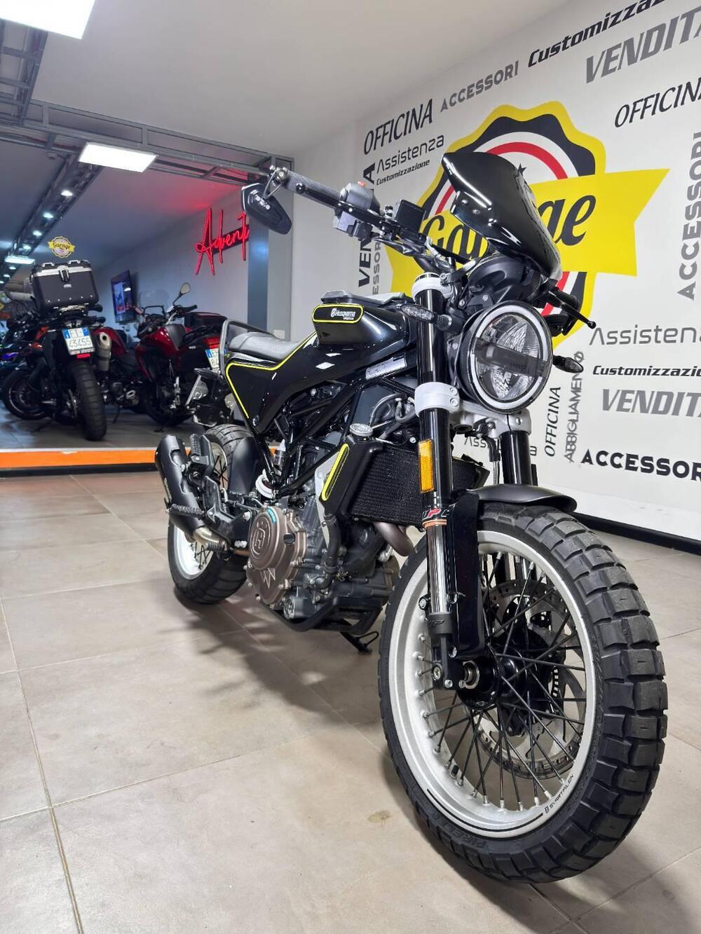 Husqvarna Svartpilen 401 (2018 - 19) (2)