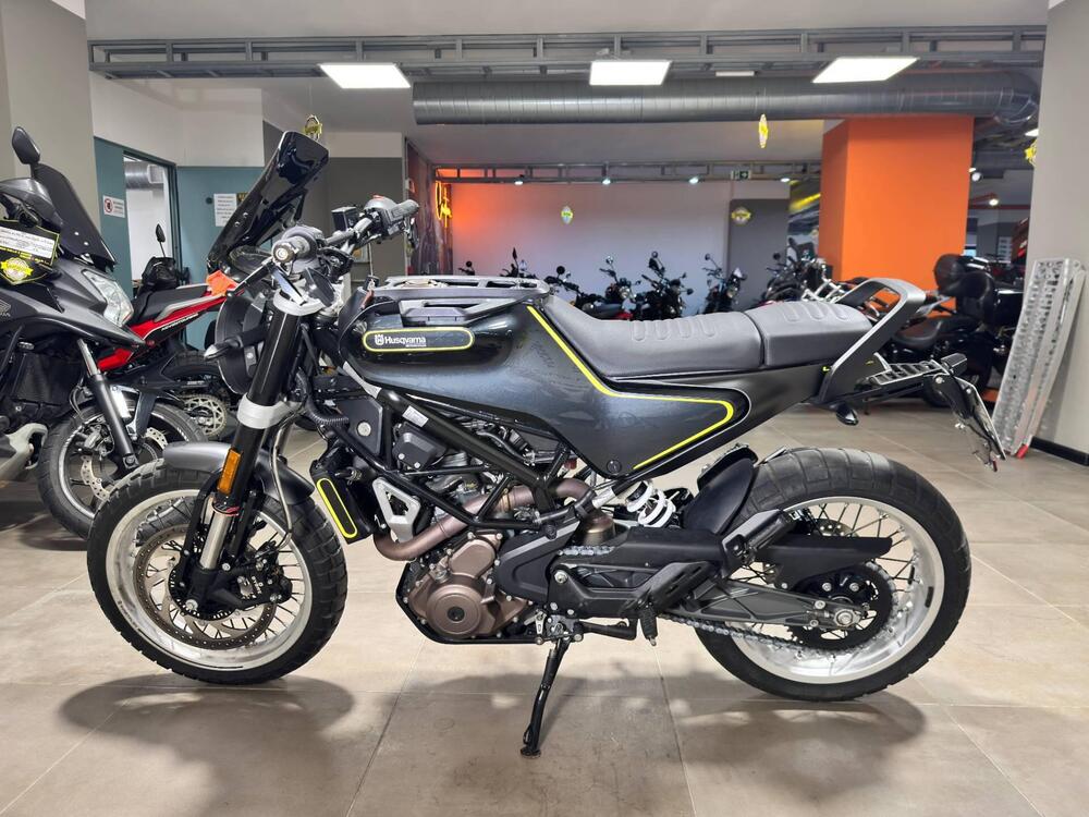Husqvarna Svartpilen 401 (2018 - 19) (4)