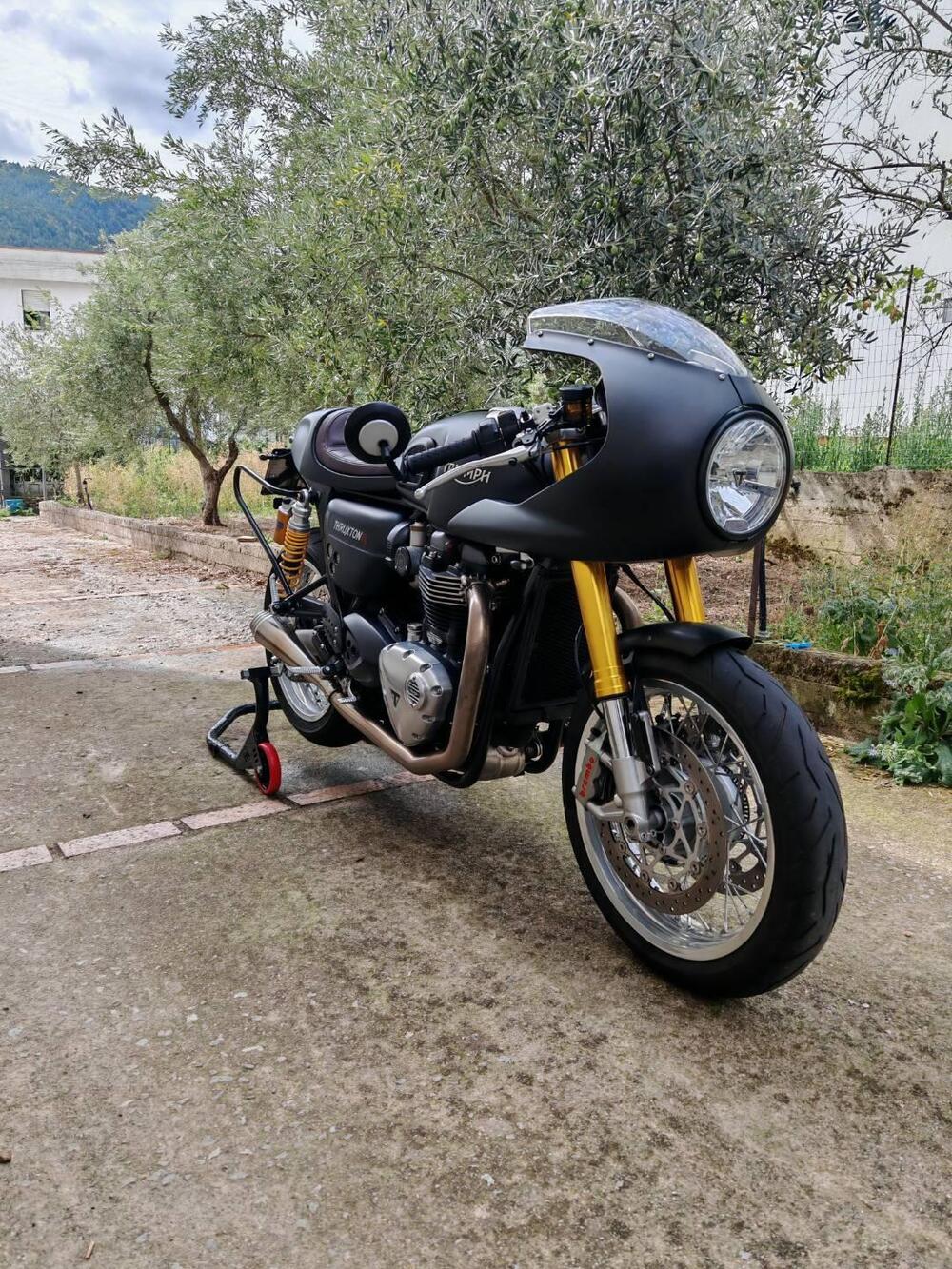 Triumph Thruxton 1200 R (2017 - 20) (3)