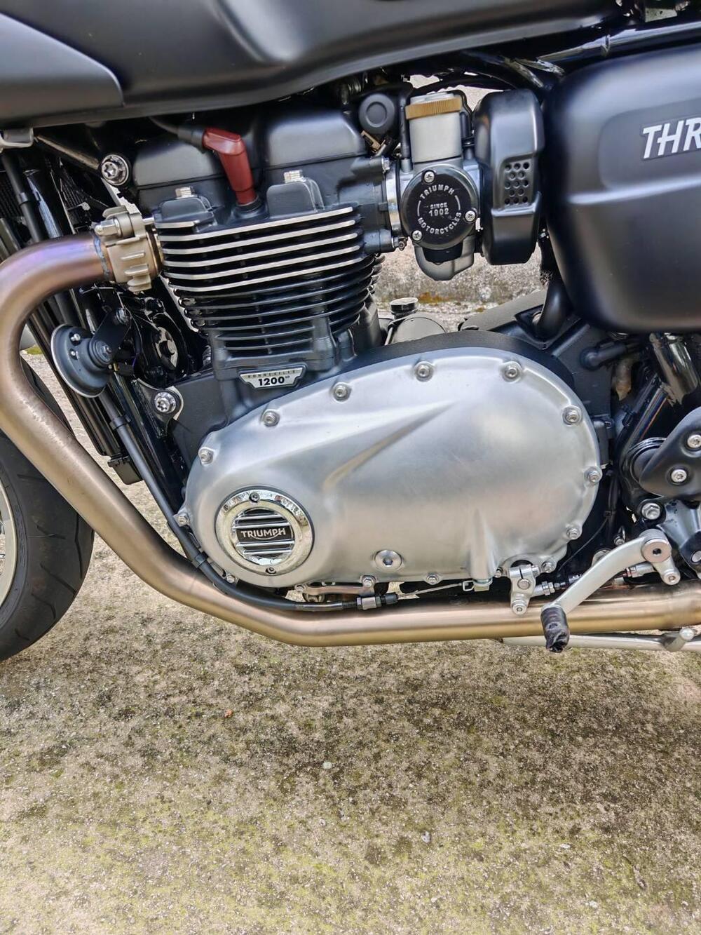 Triumph Thruxton 1200 R (2017 - 20) (8)