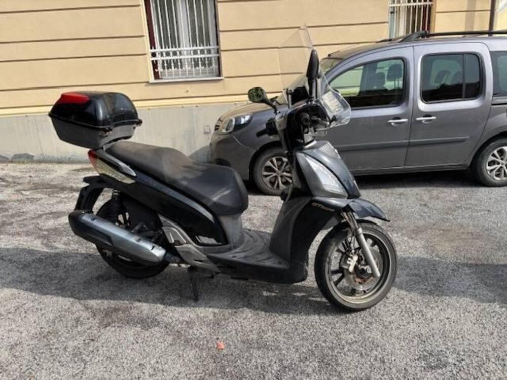 Kymco People 300i GT (2010 - 17) (2)