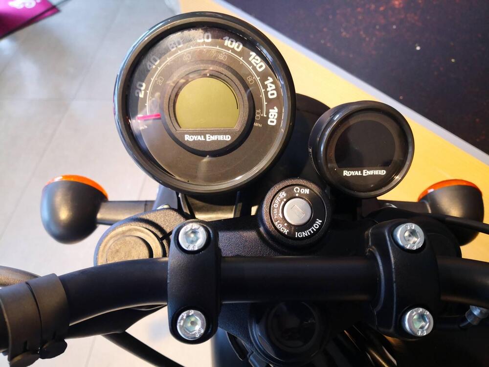 Royal Enfield HNTR 350 (2022 - 26) (12)