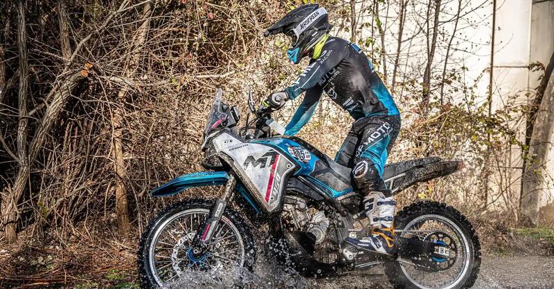 Mario Rom&aacute;n vince al debutto con la CFMoto 450MT