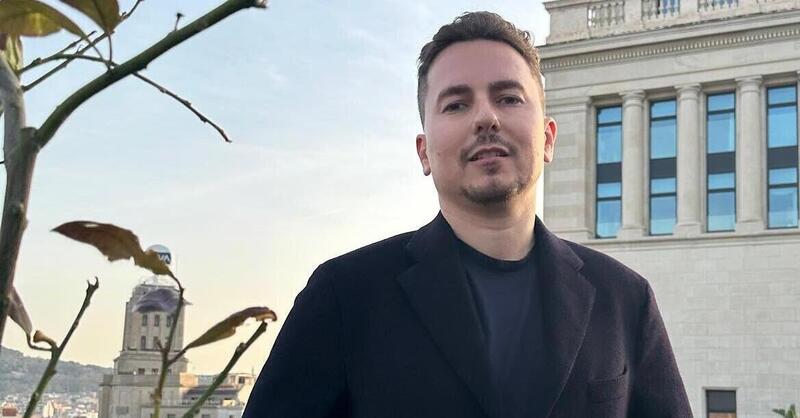 MotoGp 2026. Il fisico fragile di M&aacute;rquez: solo Lorenzo ha il coraggio di dirlo