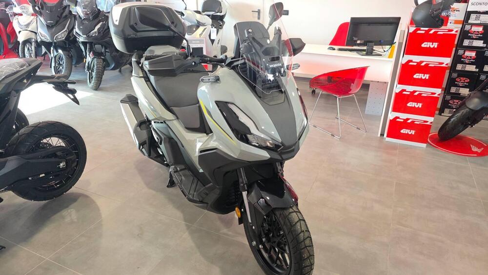 Honda ADV 350 Special Edition (2025 - 26) (2)