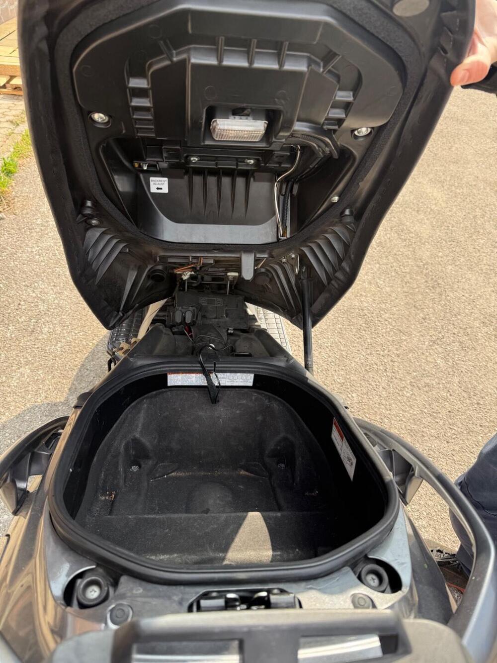 Suzuki Burgman AN 650 Executive ABS (2006 - 12) (9)