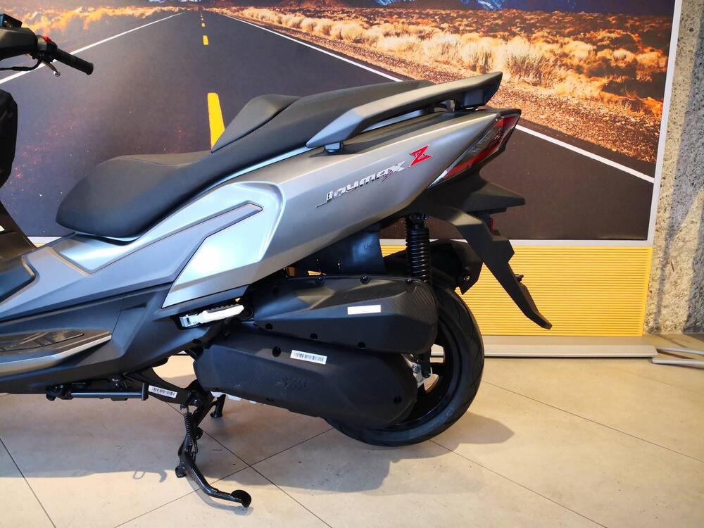 Sym Joymax 300 Z (2025 - 26) (9)