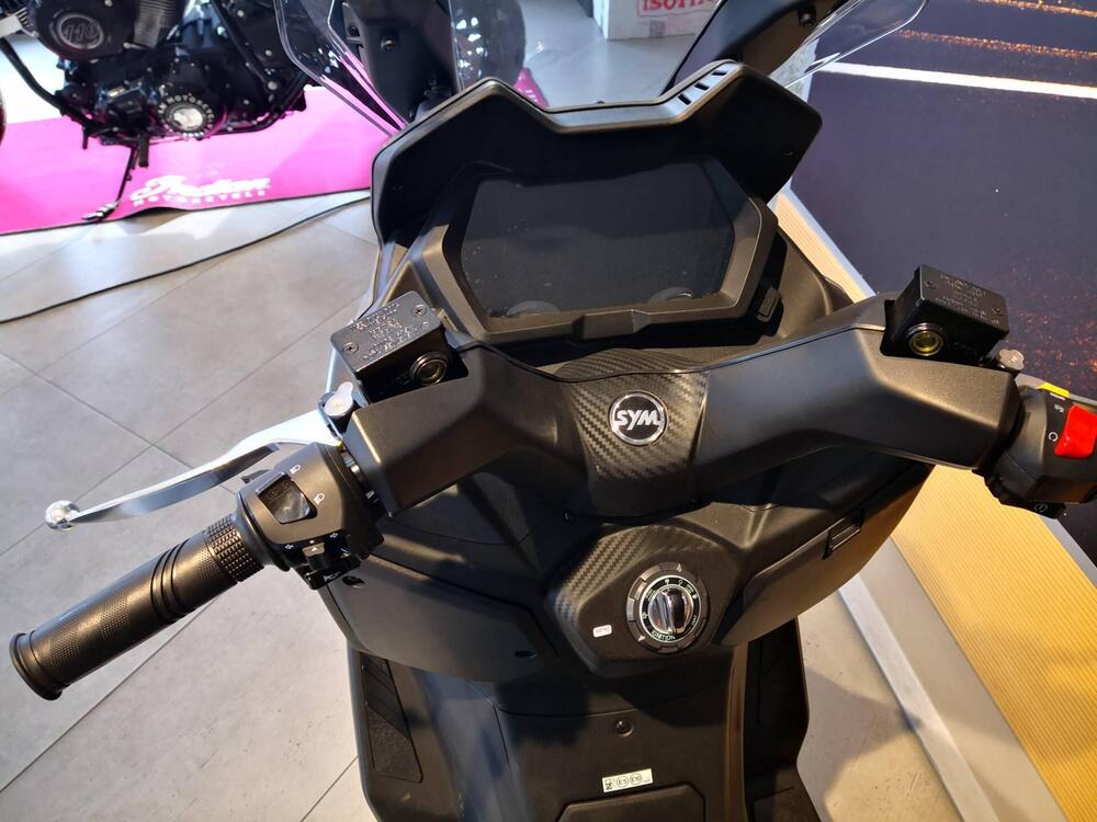 Sym Joymax 300 Z (2025 - 26) (12)