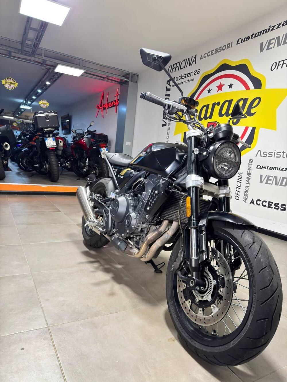 Brixton Motorcycles Crossfire 500 (2021 - 25) (2)