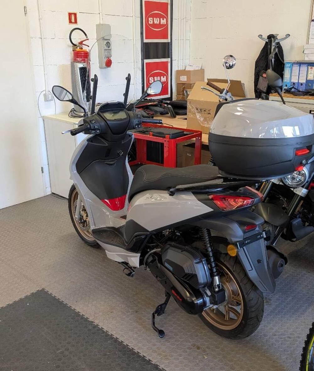 Swm C-Fly 125 (2026) (10)