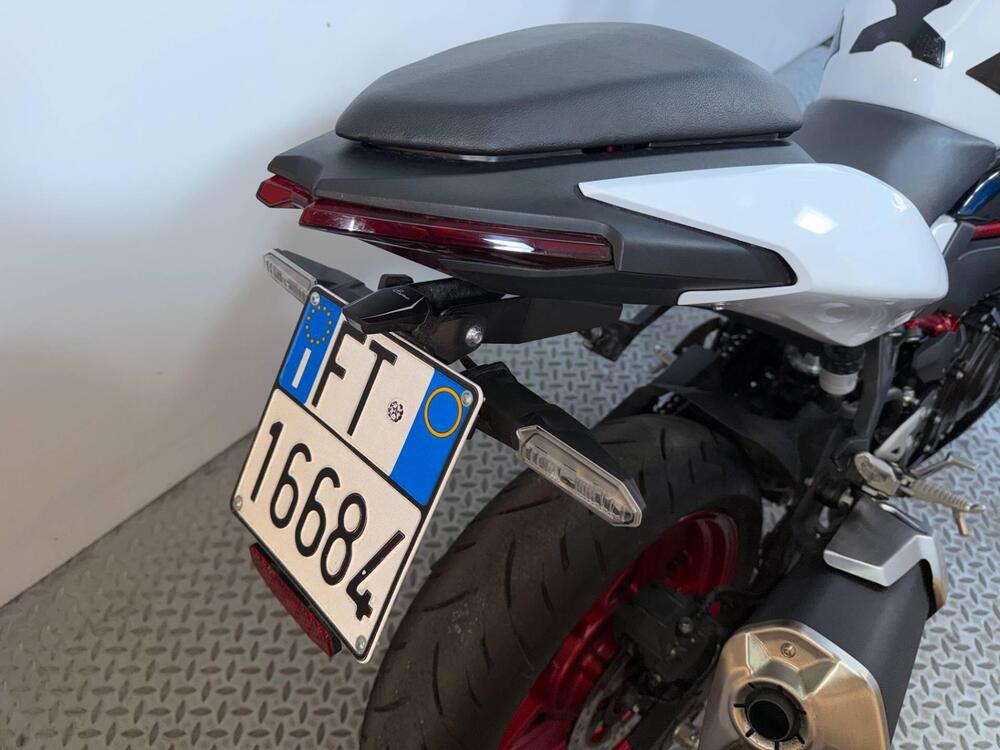 Kawasaki Z 500 SE (2024 - 26) (4)