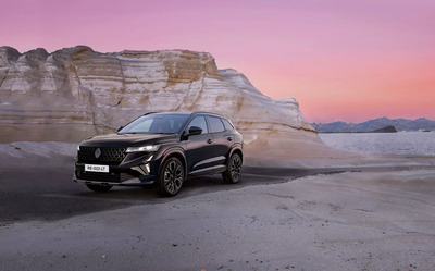 Renault Austral E-Tech Series: ecco la nuova gamma esclusiva per l&rsquo;Italia