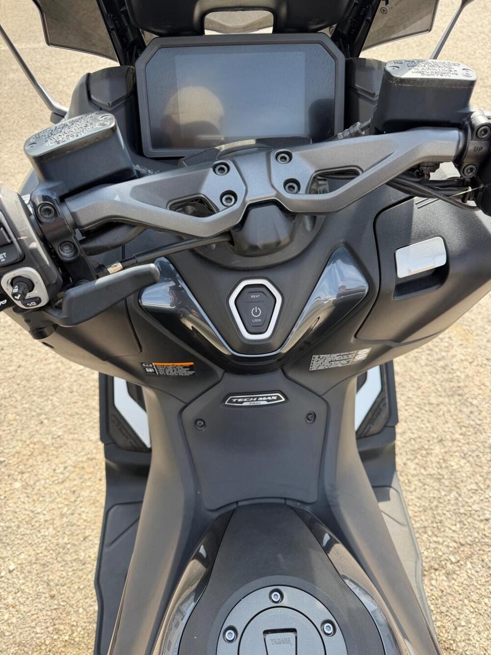 Yamaha T-Max 560 Tech Max (2022 - 24) (7)