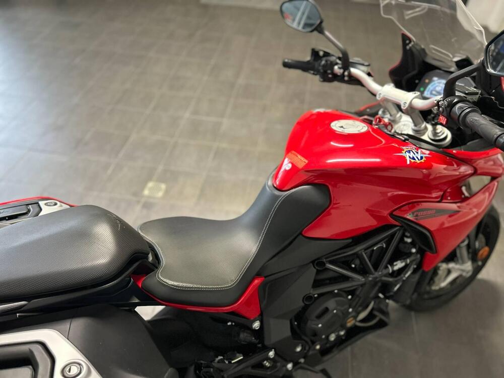 MV Agusta Turismo Veloce 800 Rosso (2021 - 23) (11)