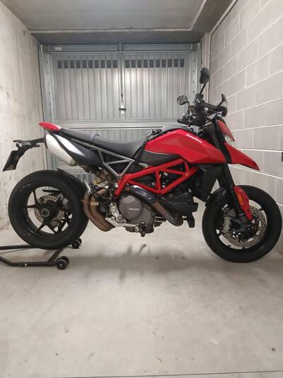 Ducati Hypermotard 950 (2022 - 25) usata