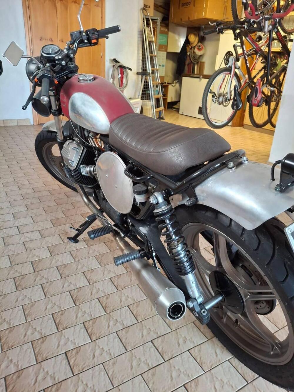 Moto Guzzi 750 SP (4)