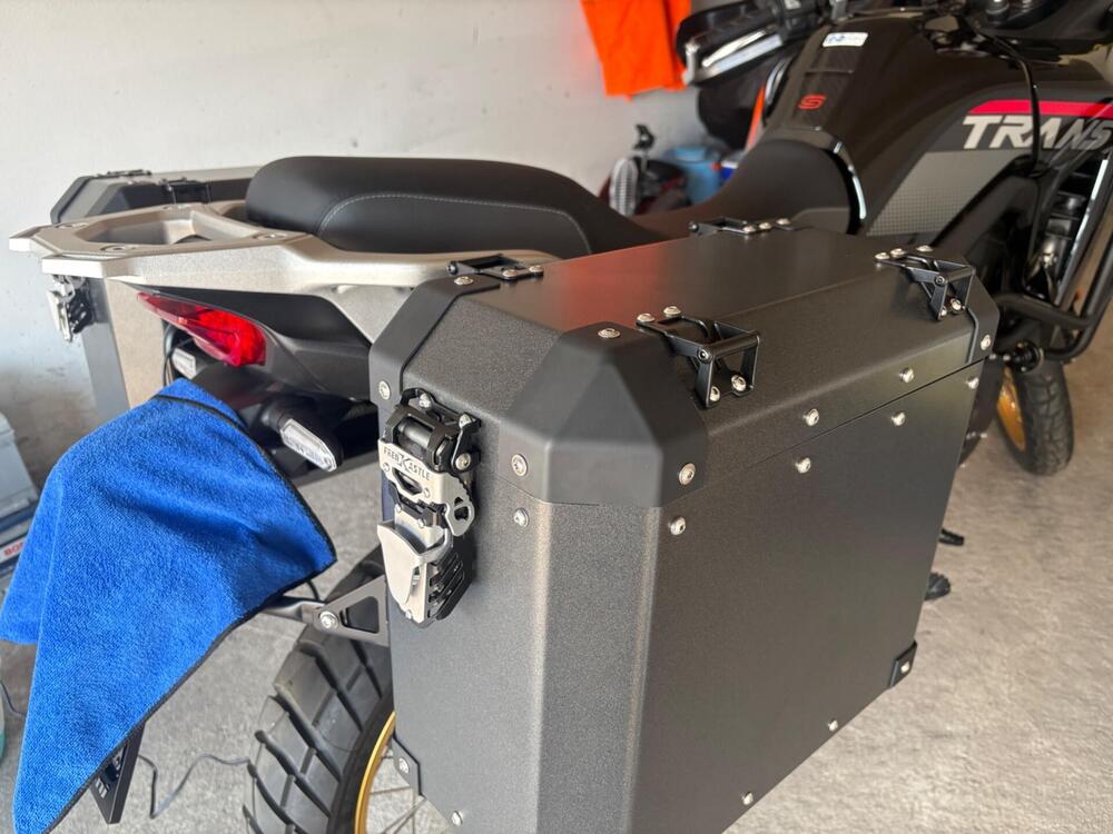 Honda Transalp XL750 (2025) (4)