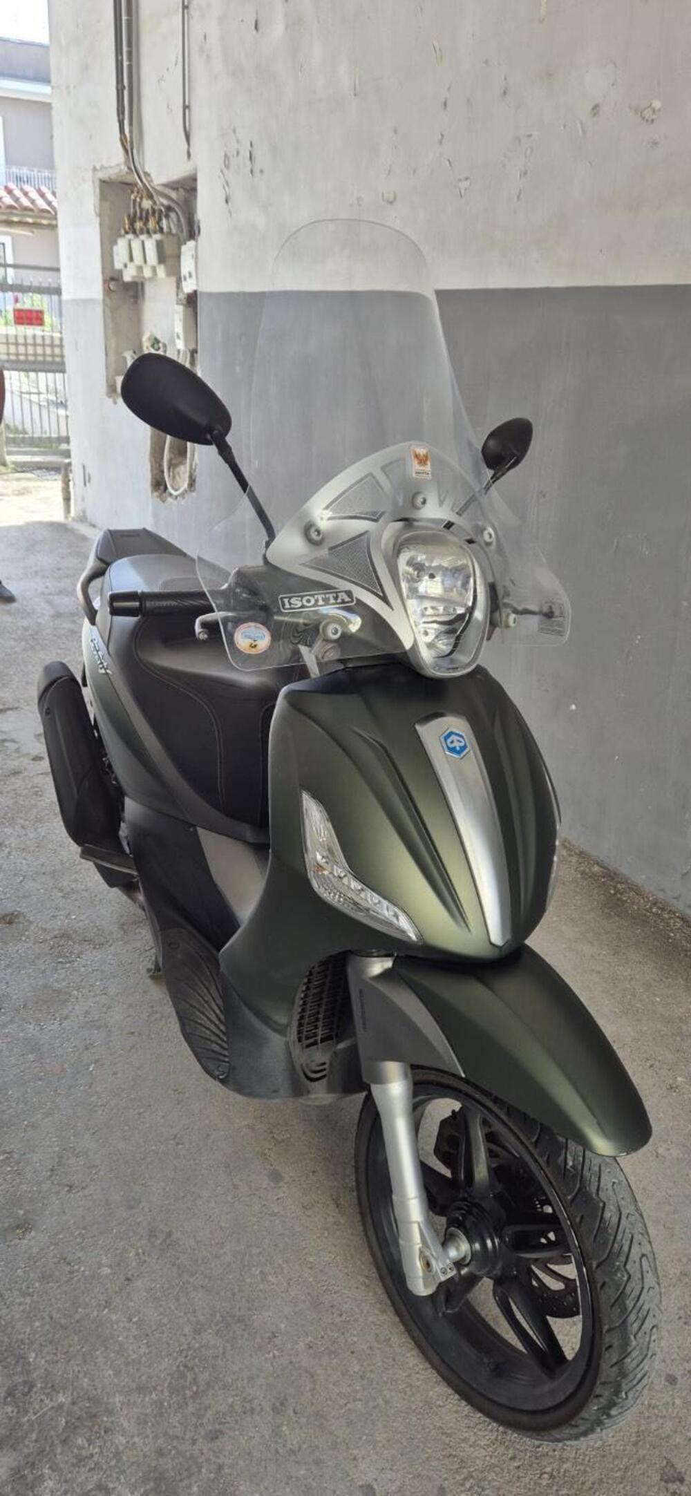 Piaggio Beverly 350 S ABS (2019 - 20) (2)