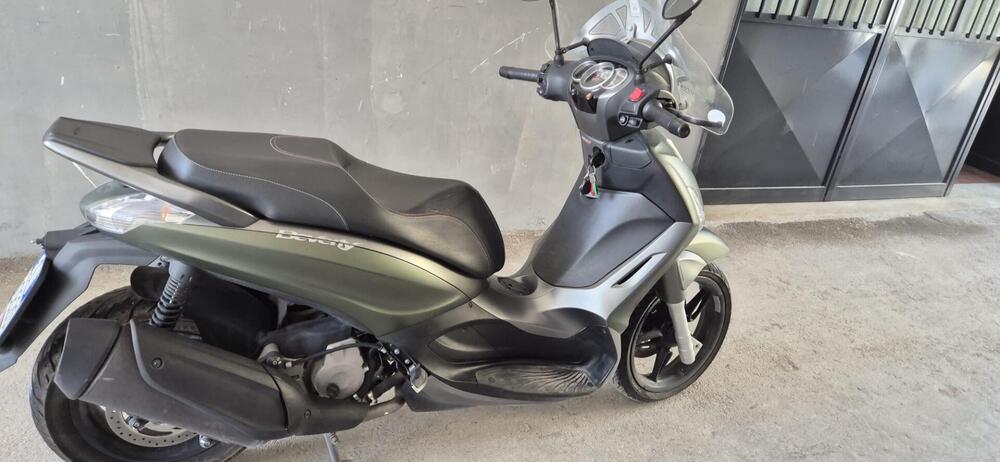 Piaggio Beverly 350 S ABS (2019 - 20) (5)