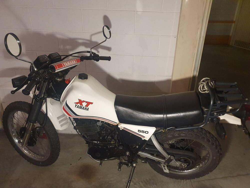 Yamaha XT 550 (4)