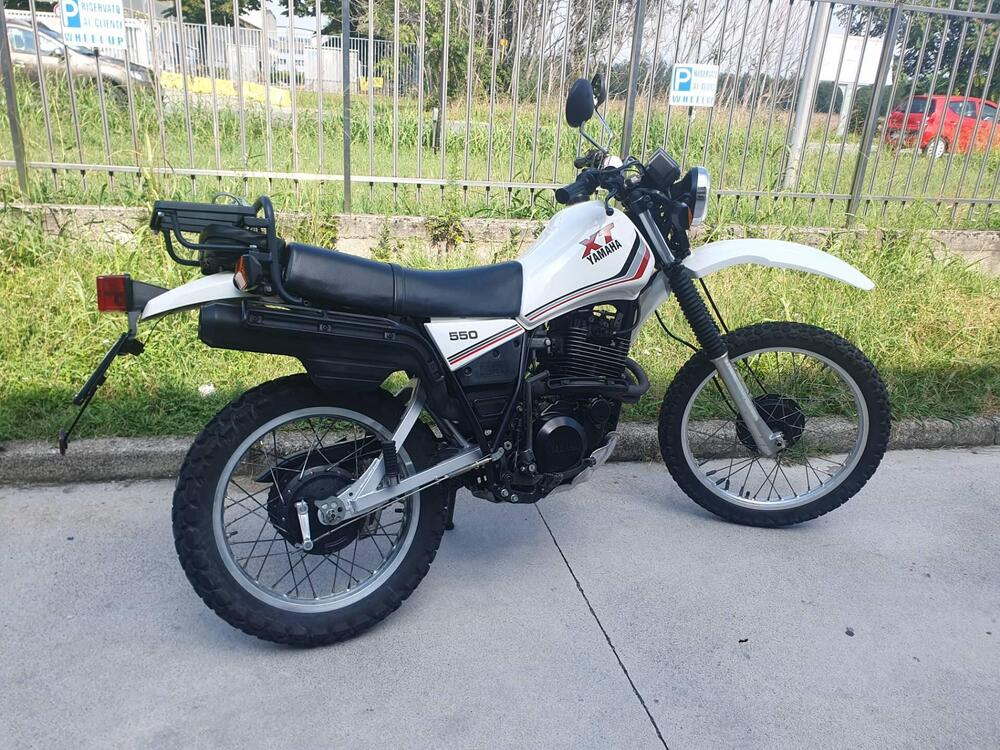 Yamaha XT 550 (8)