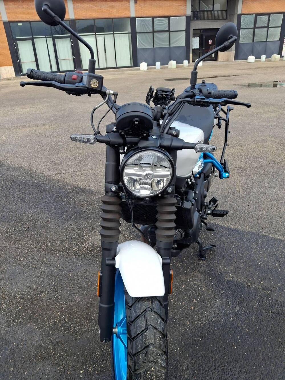 Royal Enfield Guerrilla 450 (2024 - 26) (4)