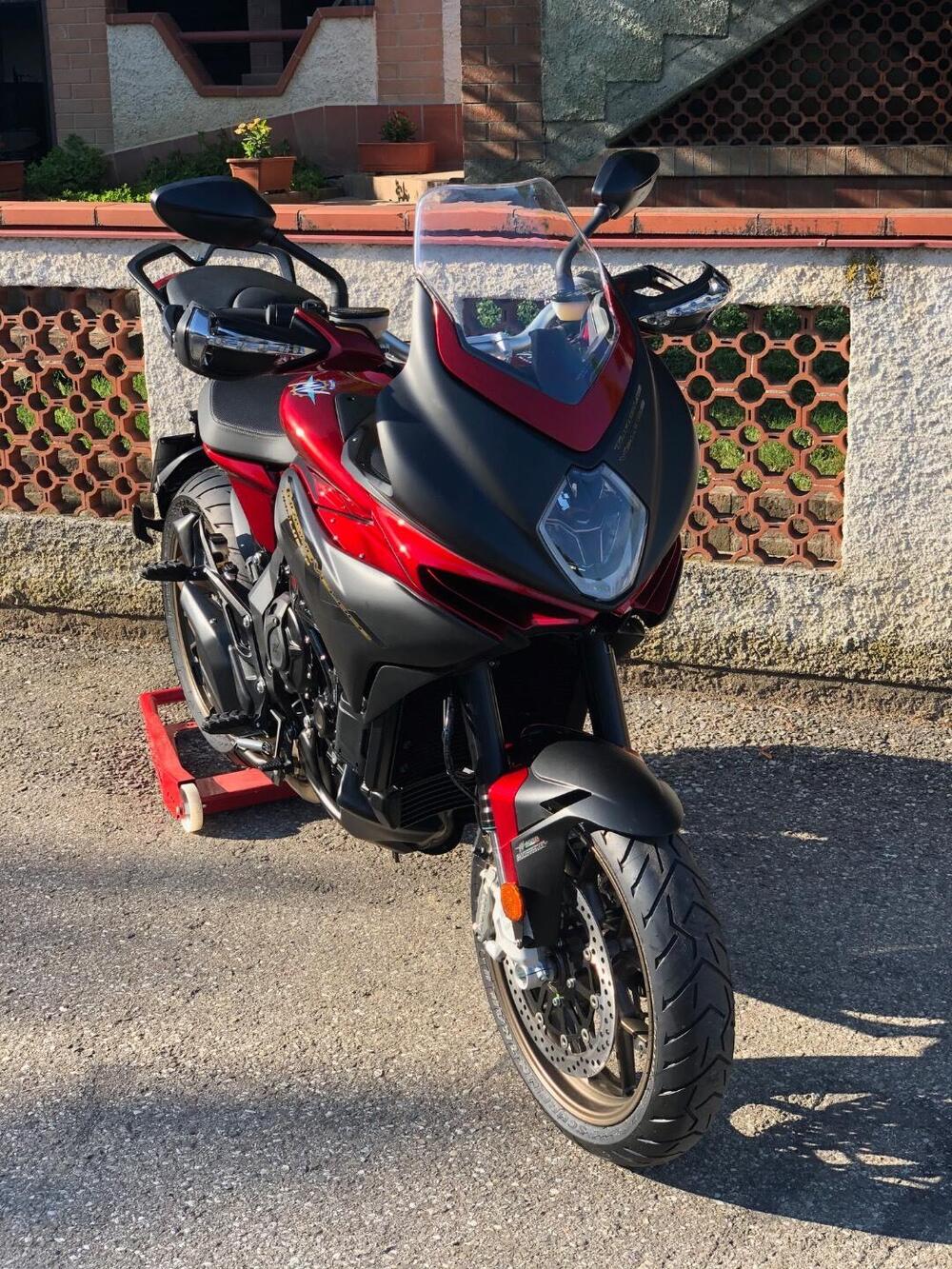 MV Agusta Turismo Veloce 800 Lusso (2020) (3)