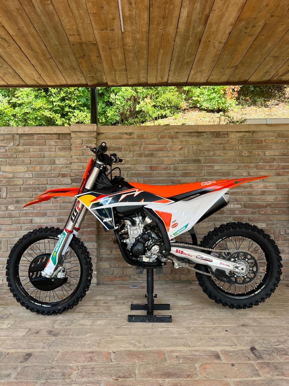 KTM 250 SX-F (2024) (2)