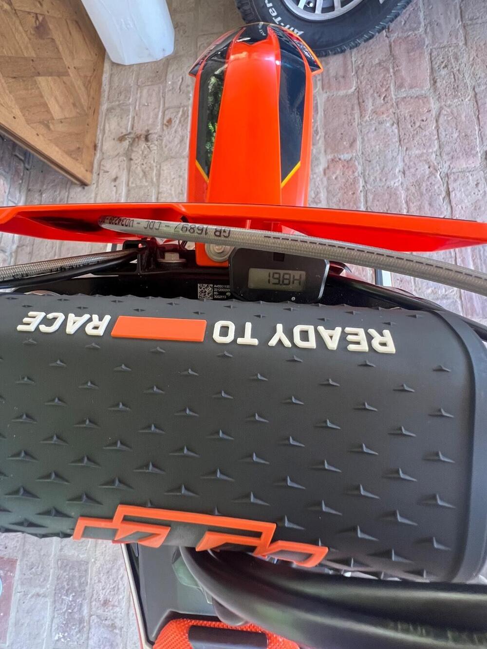 KTM 250 SX-F (2024) (14)