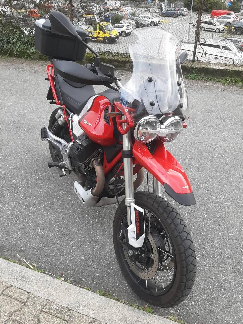 Moto Guzzi V85 TT (2021 - 23) (3)