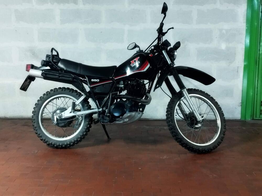 Yamaha XT 550 (3)