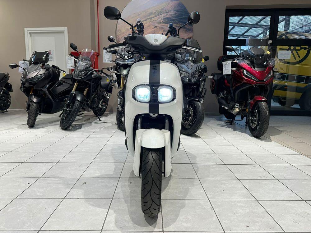 Yamaha Neo's L1e (2022 - 26) (2)