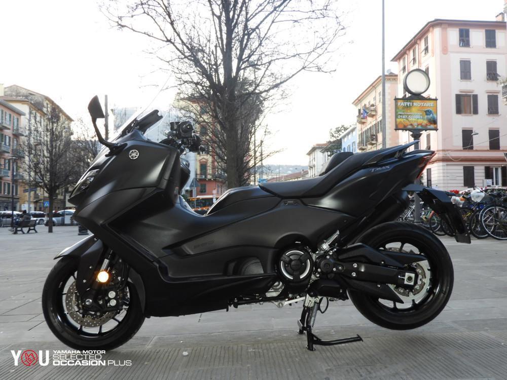 Yamaha T-Max 560 (2022 - 24) (4)